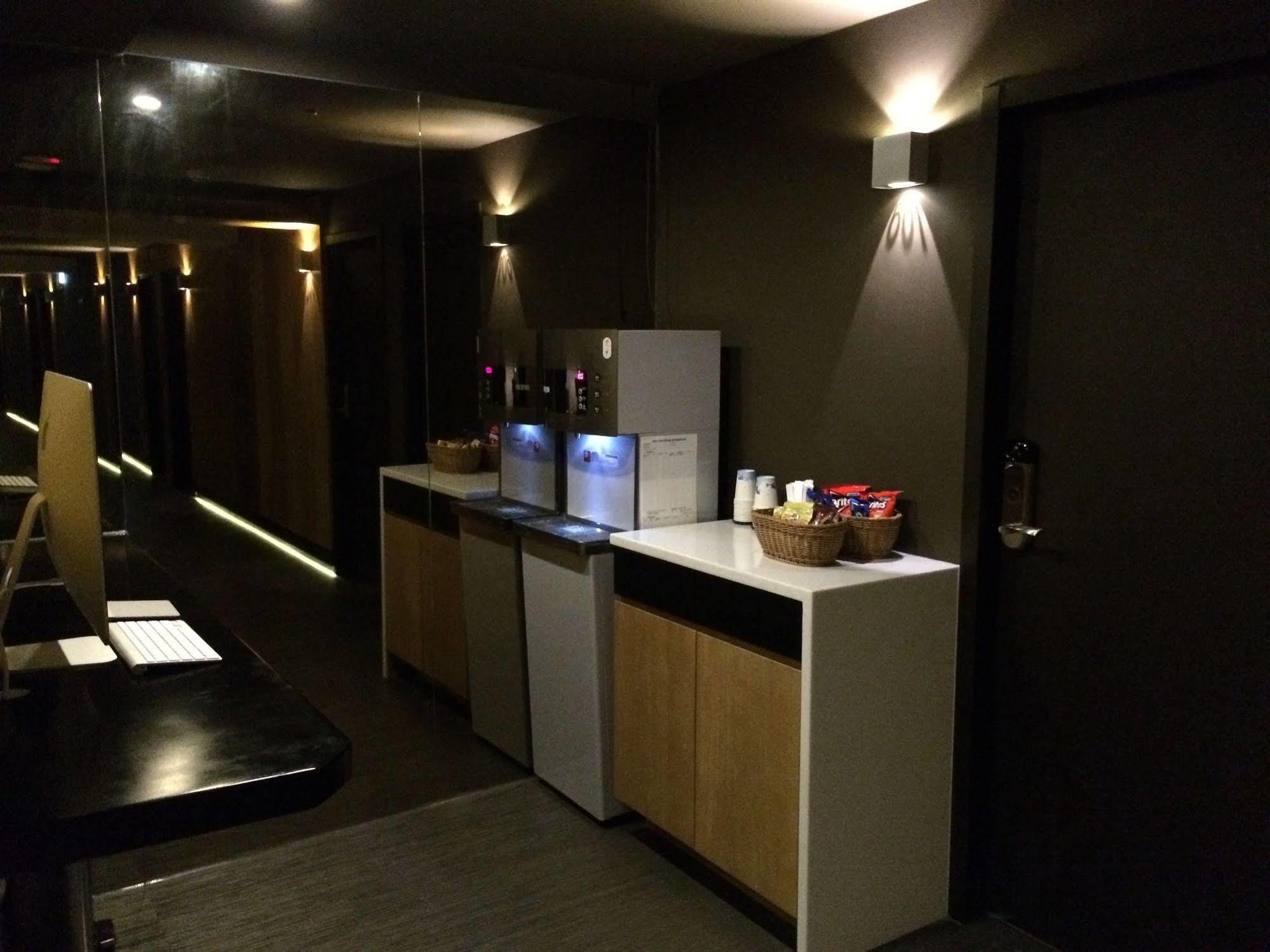 Smile Inn - Taipei Main Station מראה חיצוני תמונה